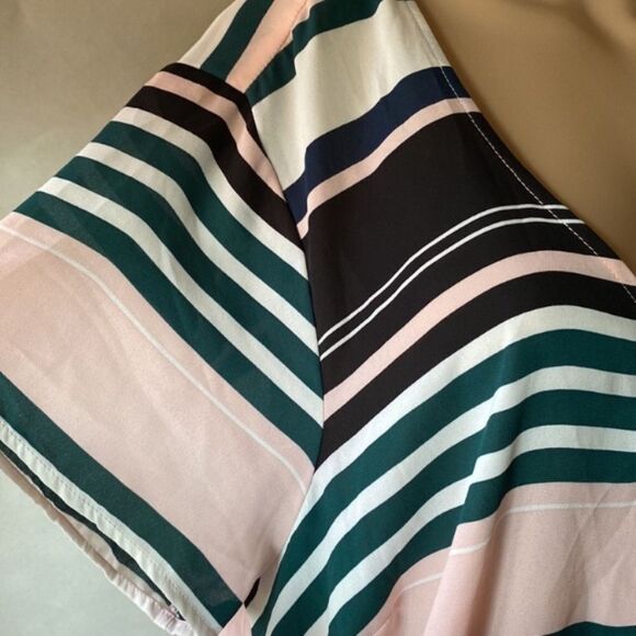 Torrid Plus Size 2X Multicolor Pink Striped Short Sleeve Summer Workwear Blouse - Picture 6 of 12